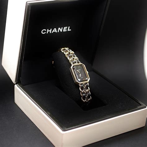 montre chanel premiere taille s|montre Chanel matelassé.